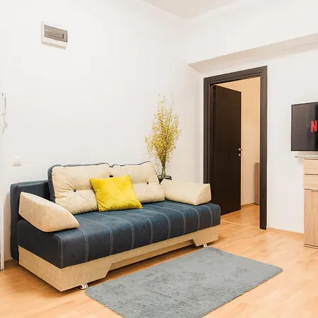 The Adventure 1Br - Steps 2 Metro & Old Town Bucureşti