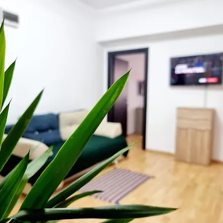 The Adventure 1Br - Steps 2 Metro & Old Town Daire *