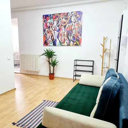 Daire The Adventure 1Br - Steps 2 Metro & Old Town Bükreş