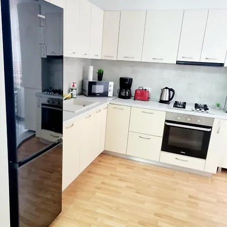 Daire The Adventure 1Br - Steps 2 Metro & Old Town Bükreş