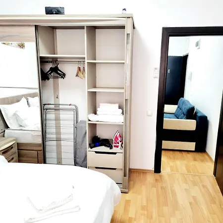 The Adventure 1Br - Steps 2 Metro & Old Town Daire Bükreş