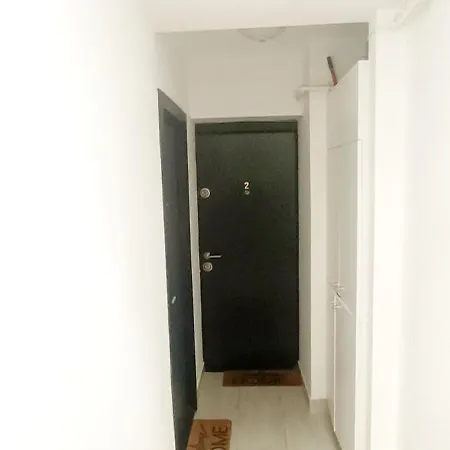 The Adventure 1Br - Steps 2 Metro & Old Town Bükreş