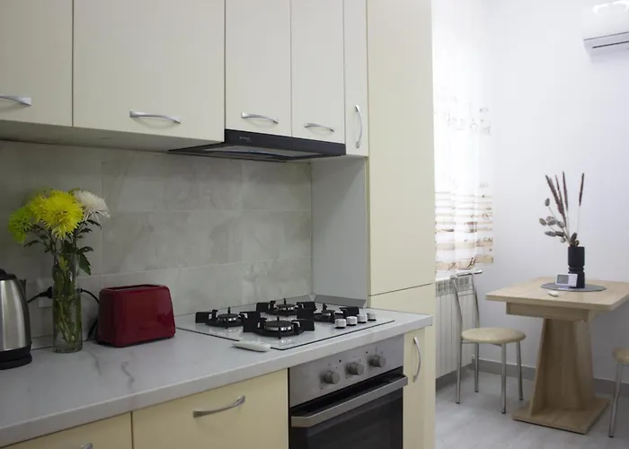Apartament The Adventure - Steps 2 Metro & Old Town Bukareszt