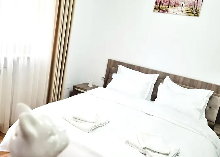 Apartment The Adventure - Steps 2 Metro & Old Town Bukarest