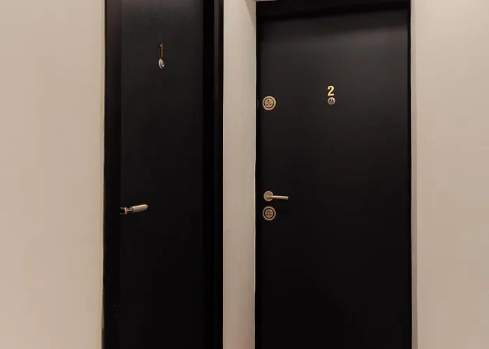 The Adventure - Steps 2 Metro & Old Town *